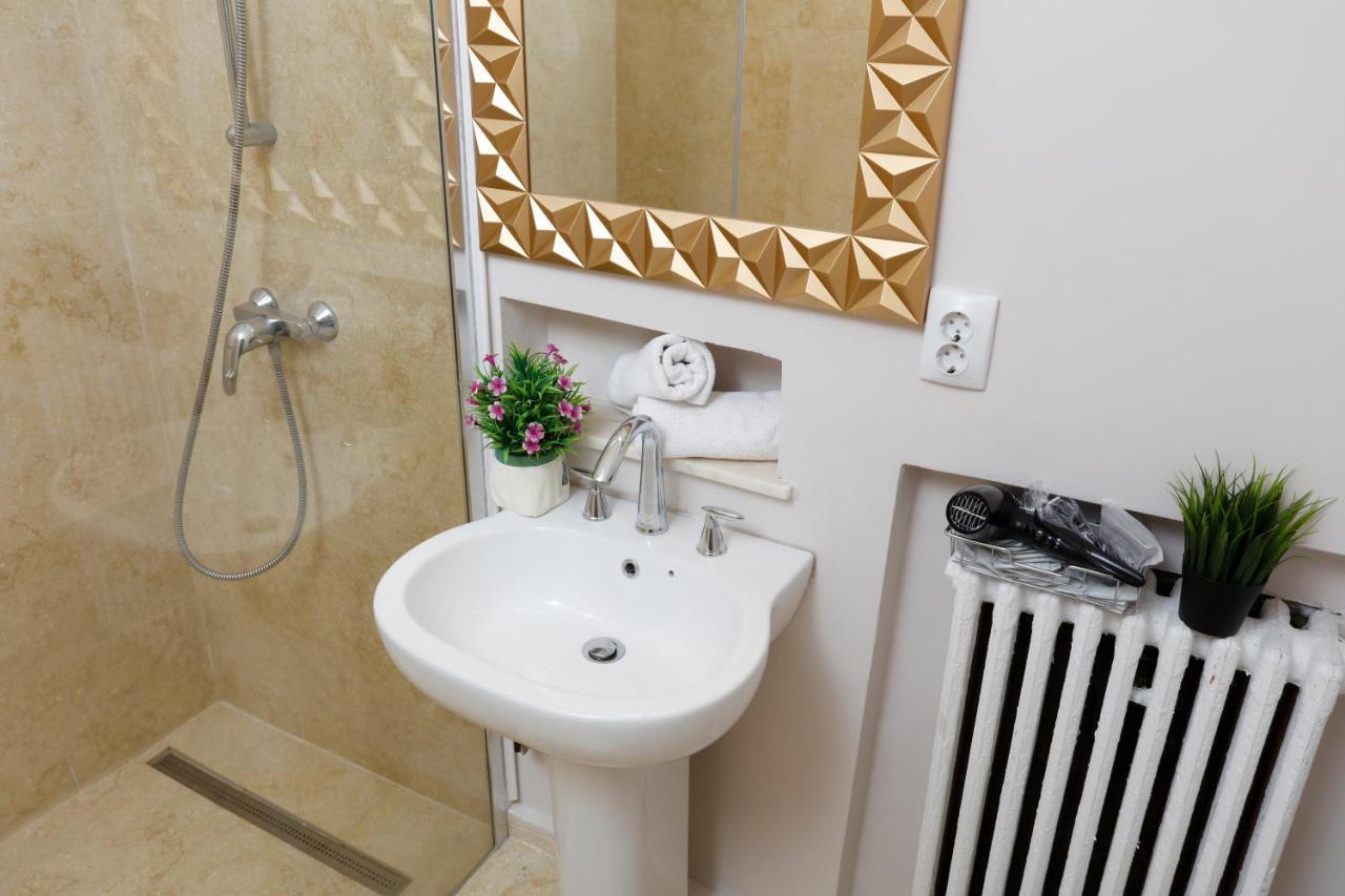 Apartamento Grand Phillip Cismigiu Park Downtown Bucarest Exterior foto